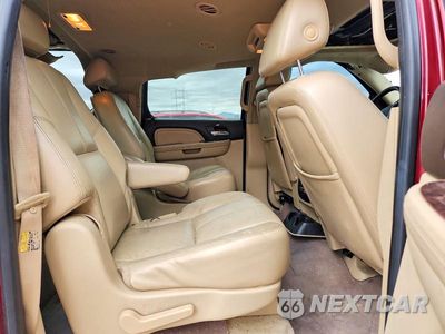 Zdjęcie 11 z 13 samochodu: 2007 GMC YUKON XL DENALI VIN:1GKFK66887J181958 - miniatura