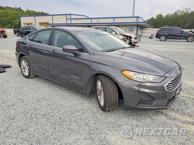 Czwarte zdjęcie samochodu z boku: 2019 FORD FUSION SE VIN:3FA6P0LU9KR183895 - miniatura