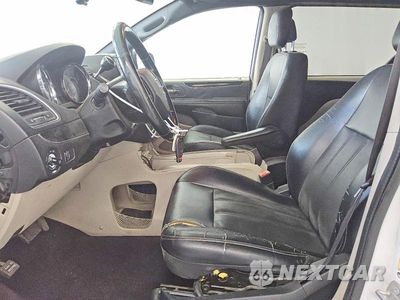 Zdjęcie 7 z 13 samochodu: 2019 DODGE GRAND CARAVAN SXT VIN:2C4RDGCG3KR717983 - miniatura