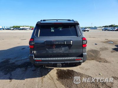 Zdjęcie 6 z 13 samochodu: 2025 TOYOTA 4RUNNER SR5 VIN:JTEVA5BR8S5006433 - miniatura