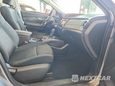 Zdjęcie 7 z 13 samochodu: 2018 NISSAN ROGUE S VIN:KNMAT2MV7JP535946 - miniatura