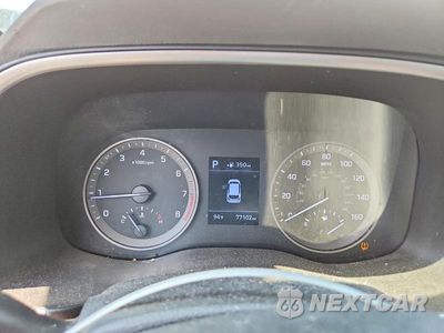 Zdjęcie 9 z 13 samochodu: 2019 HYUNDAI TUCSON SE VIN:KM8J23A41KU055484 - miniatura