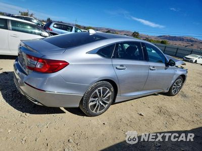 Trzecie zdjęcie samochodu z tyłu: 2019 HONDA ACCORD HYBRID EXL VIN:1HGCV3F50KA013638 - miniatura
