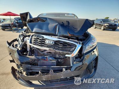 Piąte zdjęcie samochodu w środku: 2020 KIA SORENTO LX VIN:5XYPG4A33LG698175 - miniatura