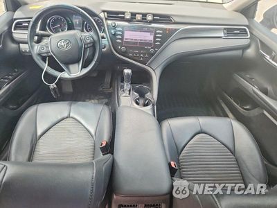 Zdjęcie 8 z 12 samochodu: 2018 TOYOTA CAMRY SE VIN:4T1B11HK2JU529974 - miniatura