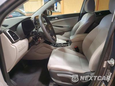 Zdjęcie 7 z 13 samochodu: 2019 HYUNDAI TUCSON SE VIN:KM8J2CA47KU078560 - miniatura