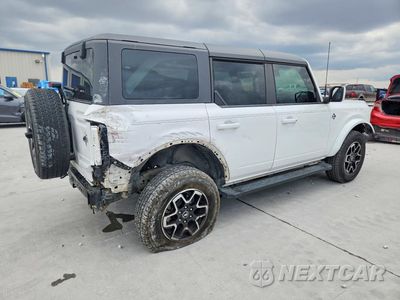 Trzecie zdjęcie samochodu z tyłu: 2024 FORD BRONCO OUTER BANKS VIN:1FMDE8BH4RLA80785 - miniatura
