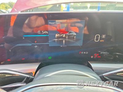Zdjęcie 9 z 13 samochodu: 2024 CADILLAC LYRIQ LUXURY VIN:1GYKPPRK7RZ111004 - miniatura