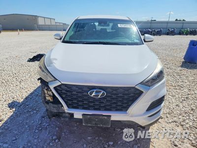 Piąte zdjęcie samochodu w środku: 2020 HYUNDAI TUCSON SE VIN:KM8J23A47LU109162 - miniatura