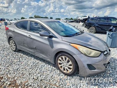 Czwarte zdjęcie samochodu z boku: 2013 HYUNDAI ELANTRA GLS VIN:5NPDH4AEXDH217821 - miniatura
