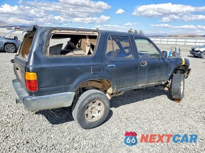 Trzecie zdjęcie samochodu z tyłu: 1995 TOYOTA 4RUNNER SR5 V6 VIN:JT3VN39W6S0218337 - miniatura