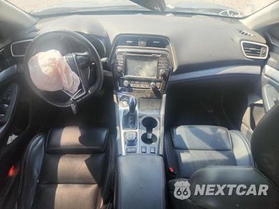 Zdjęcie 8 z 12 samochodu: 2018 NISSAN MAXIMA 3.5 SV VIN:1N4AA6AP8JC368318 - miniatura