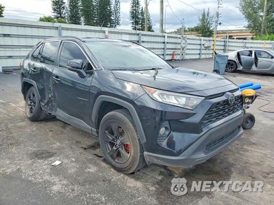 Czwarte zdjęcie samochodu z boku: 2021 TOYOTA RAV4 XLE VIN:2T3W1RFV3MW147199 - miniatura