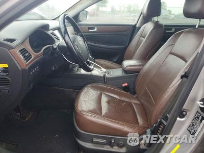 Zdjęcie 7 z 12 samochodu: 2013 HYUNDAI GENESIS 3.8L VIN:KMHGC4DD7DU241753 - miniatura