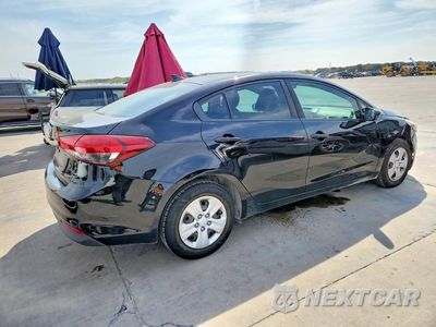 Trzecie zdjęcie samochodu z tyłu: 2018 KIA FORTE LX VIN:3KPFK4A73JE219065 - miniatura
