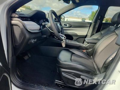 Zdjęcie 7 z 14 samochodu: 2025 JEEP COMPASS LATITUDE VIN:3C4NJDBN5ST580029 - miniatura