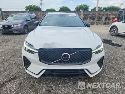 Piąte zdjęcie samochodu w środku: 2026 VOLVO XC60 PLUS VIN:YV4M12RC9T1497469 - miniatura