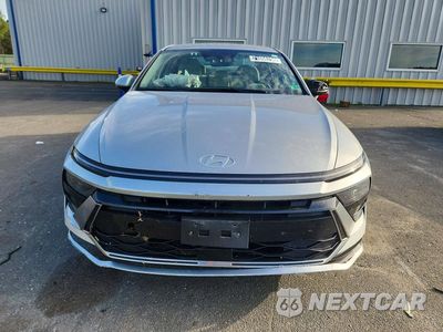 Piąte zdjęcie samochodu w środku: 2025 HYUNDAI SONATA HYBRID SEL VIN:KMHL34JJ0SA129559 - miniatura