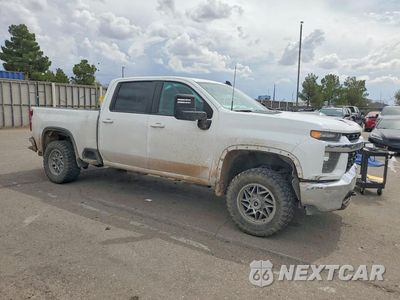Czwarte zdjęcie samochodu z boku: 2021 CHEVROLET SILVERADO K2500 HEAVY DUTY LT VIN:1GC1YNEY4MF263362 - miniatura