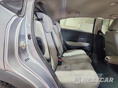 Zdjęcie 11 z 14 samochodu: 2019 HONDA HR-V LX VIN:3CZRU6H32KG713942 - miniatura