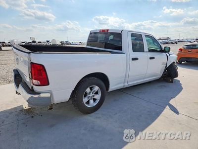Trzecie zdjęcie samochodu z tyłu: 2018 RAM 1500 ST VIN:1C6RR6FG9JS201882 - miniatura