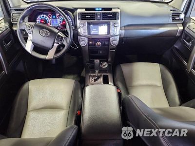 Zdjęcie 8 z 13 samochodu: 2016 TOYOTA 4RUNNER SR5 PREMIUM VIN:JTEBU5JR0G5390078 - miniatura