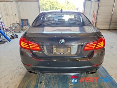 Zdjęcie 6 z 12 samochodu: 2011 BMW 550 XI VIN:WBAFU9C57BC278130 - miniatura