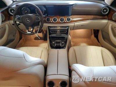 Zdjęcie 8 z 12 samochodu: 2017 MERCEDES-BENZ E 300 4MATIC VIN:WDDZF4KB6HA159628 - miniatura