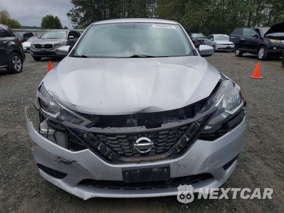 Piąte zdjęcie samochodu w środku: 2018 NISSAN SENTRA SV VIN:3N1AB7AP1JL648814 - miniatura