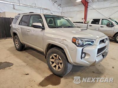 Czwarte zdjęcie samochodu z boku: 2016 TOYOTA 4RUNNER TRAIL VIN:JTEBU5JR6G5304529 - miniatura
