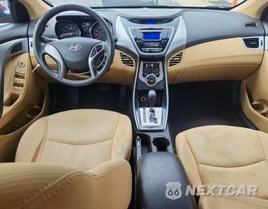 Zdjęcie 8 z 13 samochodu: 2013 HYUNDAI ELANTRA GLS VIN:5NPDH4AE8DH335642 - miniatura