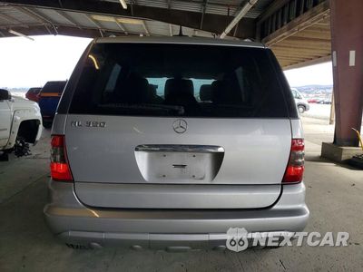 Zdjęcie 6 z 14 samochodu: 2005 MERCEDES-BENZ ML 350 VIN:4JGAB57E15A564556 - miniatura