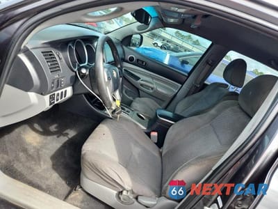 Zdjęcie 6 z 12 samochodu: 2013 TOYOTA TACOMA DOUBLE CAB PRERUNNER VIN:3TMJU4GN6DM148853 - miniatura