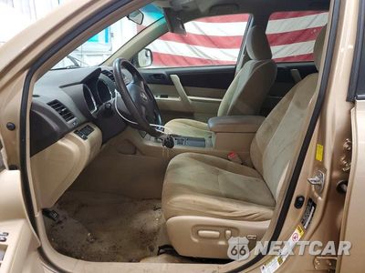Zdjęcie 7 z 13 samochodu: 2010 TOYOTA HIGHLANDER BASE VIN:5TDBK3EH5AS010377 - miniatura
