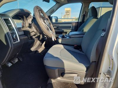 Zdjęcie 7 z 12 samochodu: 2018 RAM 2500 SLT VIN:3C6UR5DL3JG218348 - miniatura