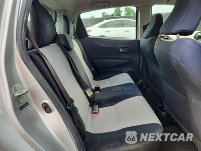 Zdjęcie 10 z 13 samochodu: 2013 TOYOTA YARIS 5-DOOR LE VIN:JTDKTUD36DD551172 - miniatura