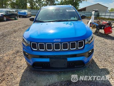 Piąte zdjęcie samochodu w środku: 2024 JEEP COMPASS LATITUDE VIN:3C4NJDBN5RT591364 - miniatura