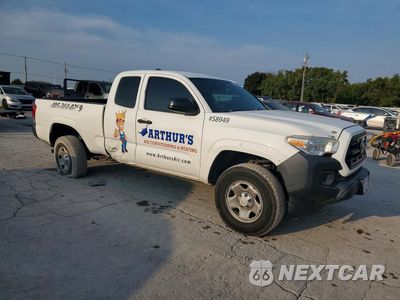 Czwarte zdjęcie samochodu z boku: 2016 TOYOTA TACOMA SR VIN:5TFRX5GN5GX071567 - miniatura
