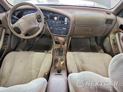 Zdjęcie 8 z 11 samochodu: 1994 TOYOTA CAMRY LE VIN:4T1SK12E8RU437313 - miniatura