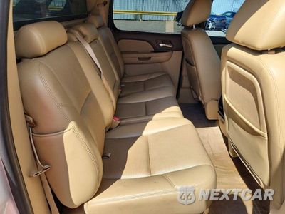 Zdjęcie 10 z 12 samochodu: 2010 CHEVROLET AVALANCHE LTZ VIN:3GNNCGE02AG132549 - miniatura