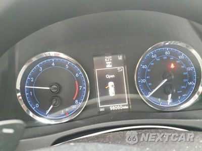 Zdjęcie 9 z 12 samochodu: 2019 TOYOTA COROLLA SE VIN:2T1BURHE0KC217364 - miniatura