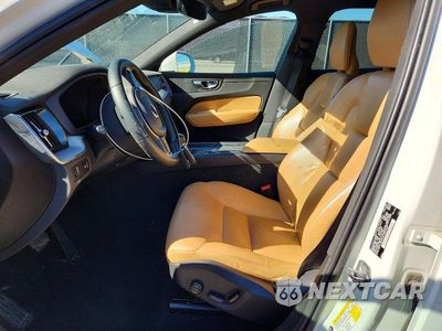 Zdjęcie 7 z 13 samochodu: 2020 VOLVO XC60 T5 MOMENTUM VIN:YV4102RK9L1598959 - miniatura