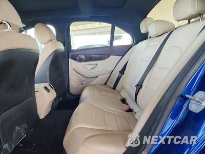 Zdjęcie 10 z 13 samochodu: 2018 MERCEDES-BENZ C 43 4MATIC AMG VIN:55SWF6EB7JU255641 - miniatura