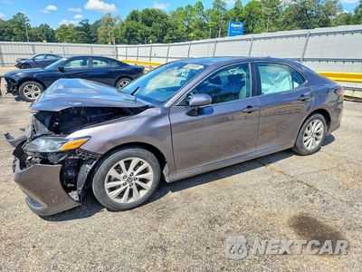 2021 TOYOTA CAMRY LE 4T1R11AK3MU593941 - główne zdjęcie licytacji z USA - miniatura