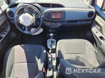 Zdjęcie 8 z 13 samochodu: 2015 TOYOTA YARIS 5-DOOR SE VIN:VNKKTUD33FA017851 - miniatura