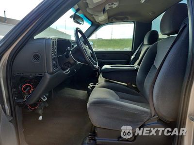 Zdjęcie 7 z 12 samochodu: 2006 GMC SIERRA K2500 HEAVY DUTY VIN:1GTHK24U06E211197 - miniatura
