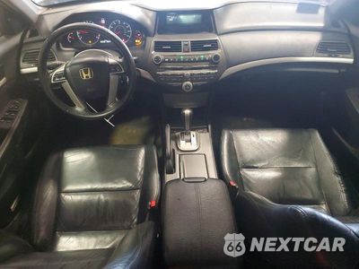 Zdjęcie 8 z 12 samochodu: 2012 HONDA ACCORD SE VIN:1HGCP2F62CA211507 - miniatura