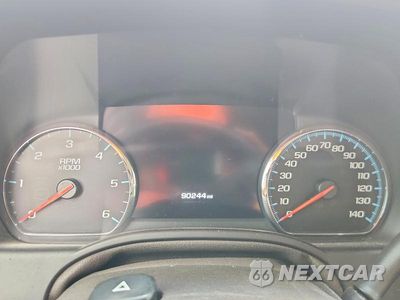 Zdjęcie 9 z 13 samochodu: 2016 CHEVROLET SUBURBAN K1500 LTZ VIN:1GNSKJKC8GR196931 - miniatura