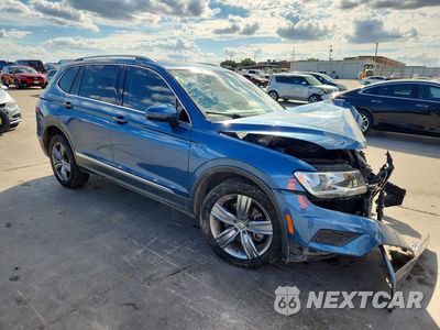 Czwarte zdjęcie samochodu z boku: 2020 VOLKSWAGEN TIGUAN SE VIN:3VV3B7AX2LM125421 - miniatura