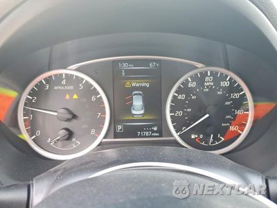 Zdjęcie 9 z 12 samochodu: 2018 NISSAN SENTRA SV VIN:3N1AB7AP5JY337387 - miniatura